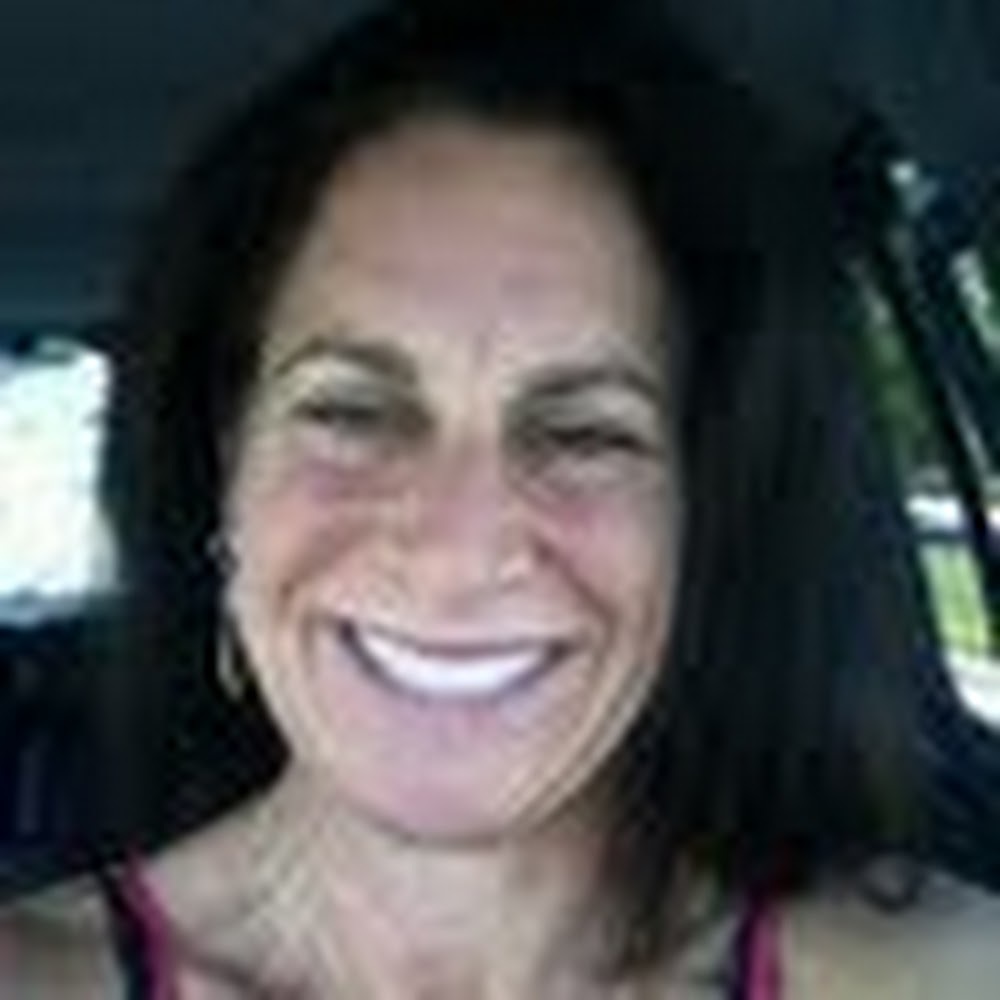 Meet your Posher, Lorraine